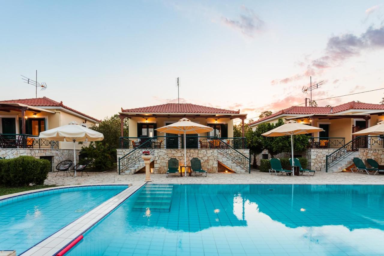 Dukes Poolside Houses Parálion Ástros Exterior photo
