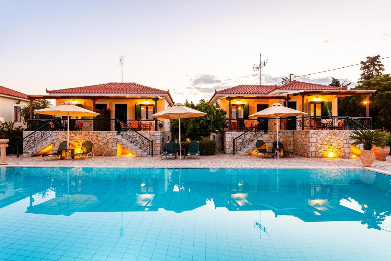 Dukes Poolside Houses Parálion Ástros Exterior photo