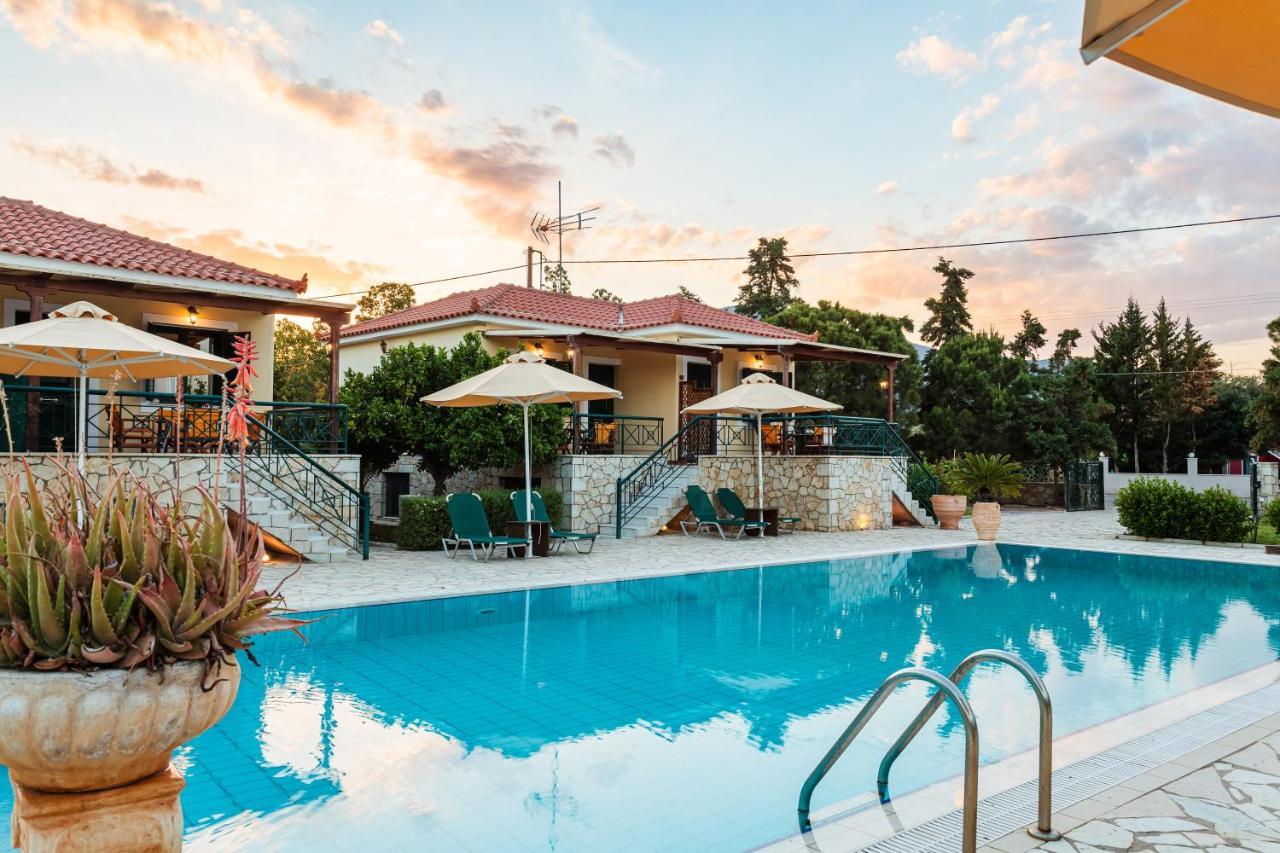 Dukes Poolside Houses Parálion Ástros Exterior photo